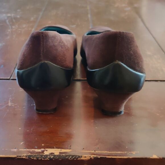 𝅺salvatore Ferragamo boutique vintage 90s brown suede loafers size 7 - Picture 2 of 9